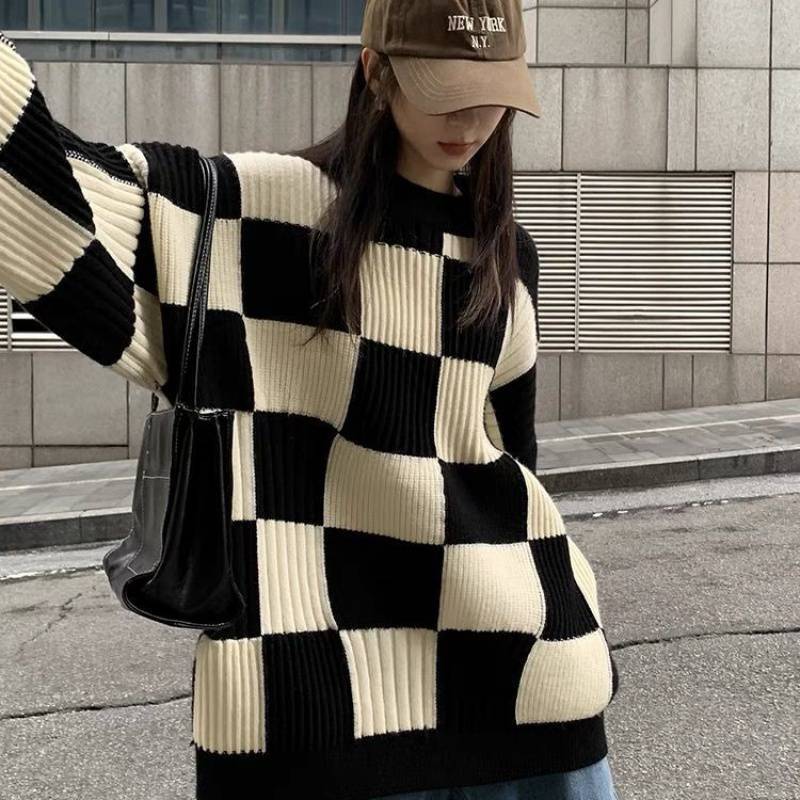 棋盘格子圆领毛衣女潮冬季2026新款大码女装宽松显瘦针织上衣遮肉
